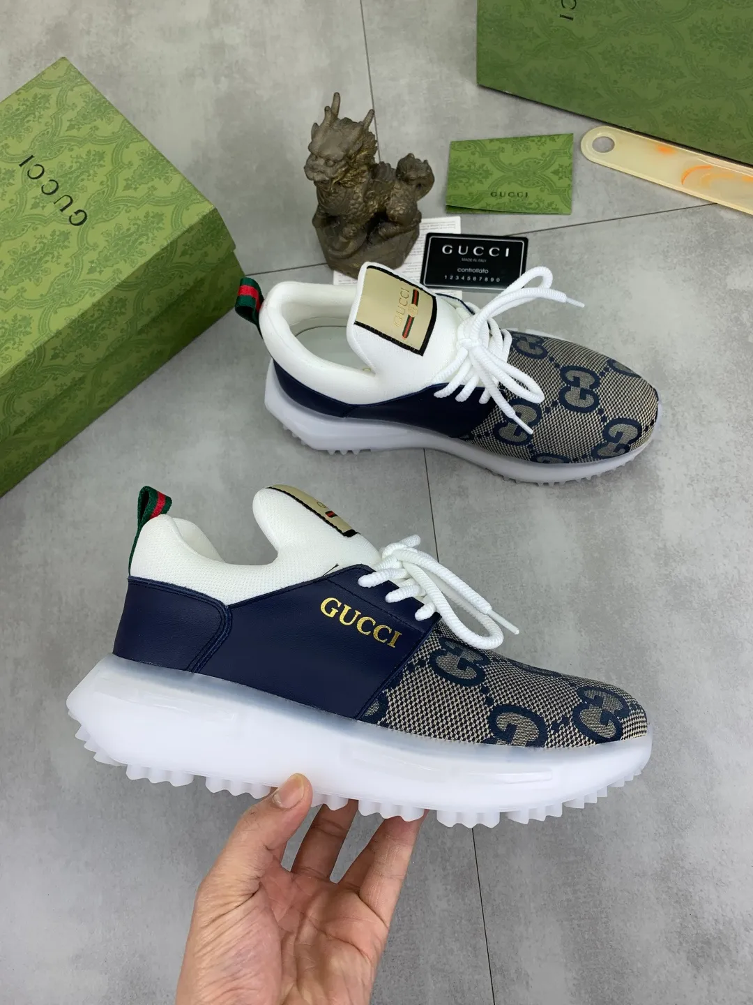 Men's shoes 💰P460💰[New style]🆘 Gucci [GUCCI] classic fashion high-top men's shoes, synchronized with counters, exquisite workmanship, exquisite color matching, the upper is made of original soft double G calfskin Gucci webbing ➕ first-layer pigskin lining ➕ pigskin feet The lasts made according to the original version are quite attractive both on the foot and in the placement. There is no need to explain the good style, the workmanship is superior, quality determines everything, absolutely versatile, code number: 38-44, 2️⃣colors🉑️ to choose from
